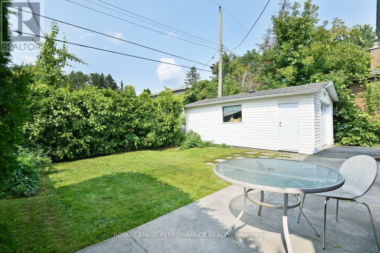 2 - 321 Lavergne Street, Ottawa, Ontario  K1L 5E2 - Photo 9 - X12383871