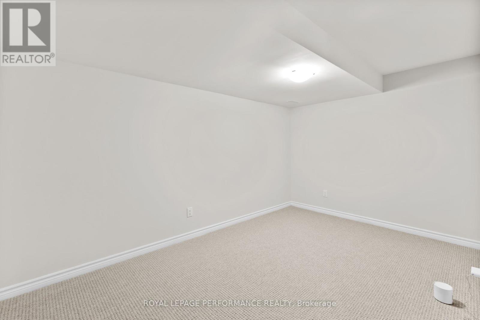 370 Labelle Street, Russell, Ontario  K0A 1W0 - Photo 31 - X12383907