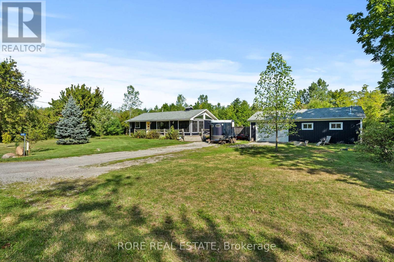 2858 BEACH AVENUE, Fort Erie, Ontario
