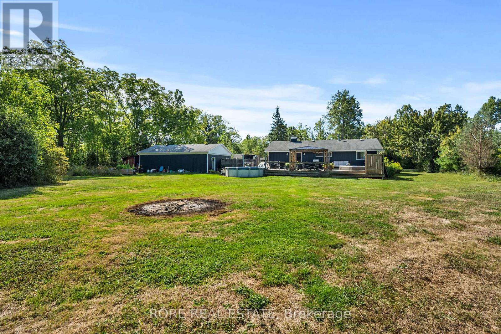 2858 Beach Avenue, Fort Erie, Ontario  L0S 1N0 - Photo 35 - X12383913