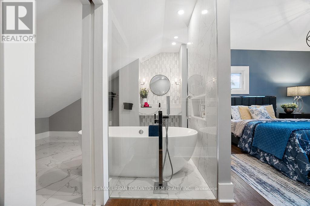 9 Sword Street, Toronto, Ontario  M5A 3N3 - Photo 33 - C12383630