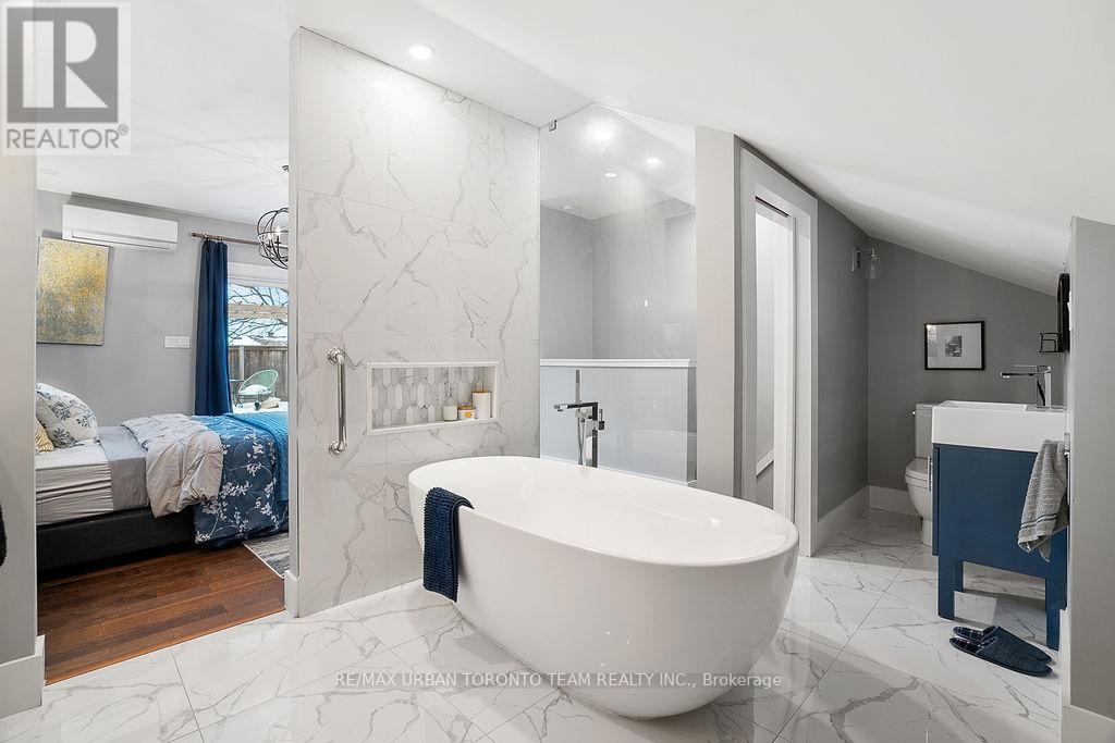 9 Sword Street, Toronto, Ontario  M5A 3N3 - Photo 39 - C12383630