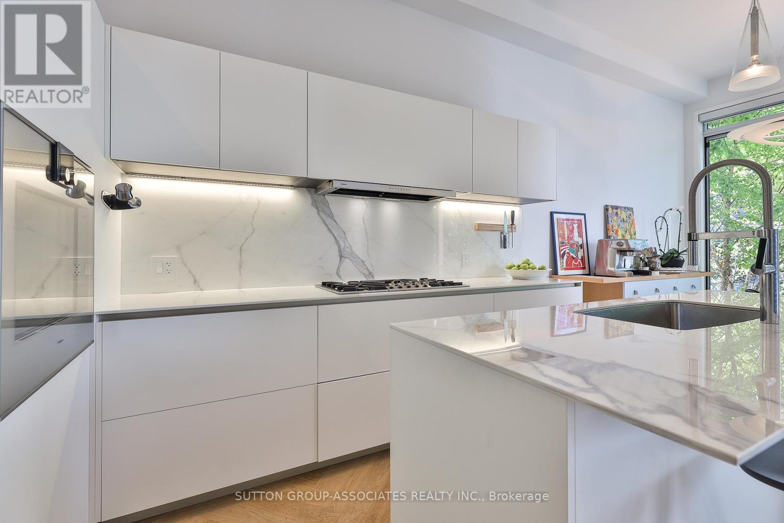 22 Mitchell Avenue, Toronto (Niagara), Ontario  M6J 1B9 - Photo 17 - C12383737