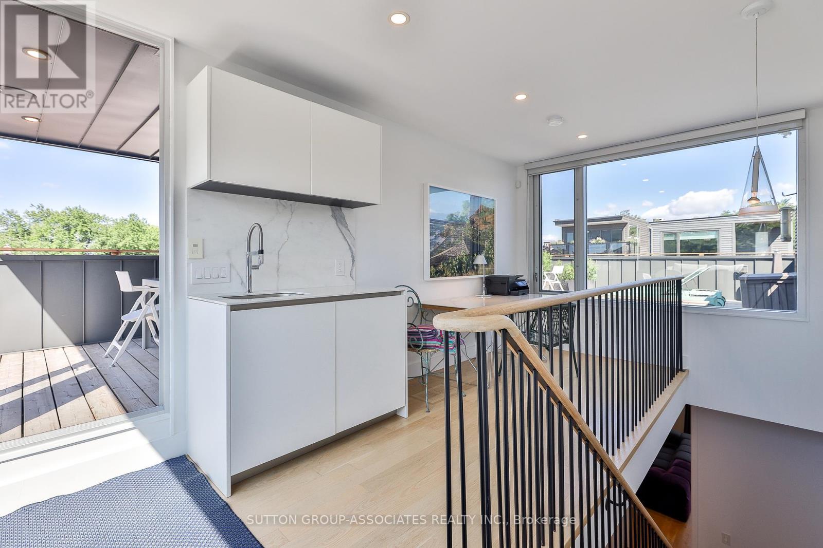 22 Mitchell Avenue, Toronto (Niagara), Ontario  M6J 1B9 - Photo 31 - C12383737