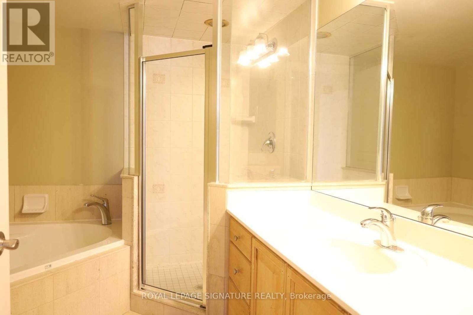 407 - 8 Mckee Avenue, Toronto, Ontario  M2N 7E5 - Photo 3 - C12383761