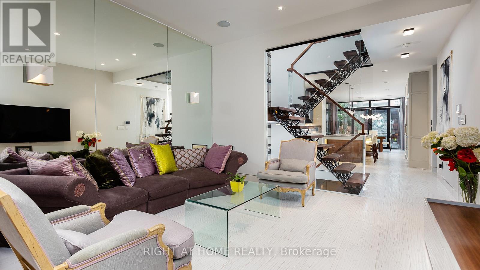 53 Hazelton Avenue, Toronto, Ontario  M5R 2E3 - Photo 11 - C12383770