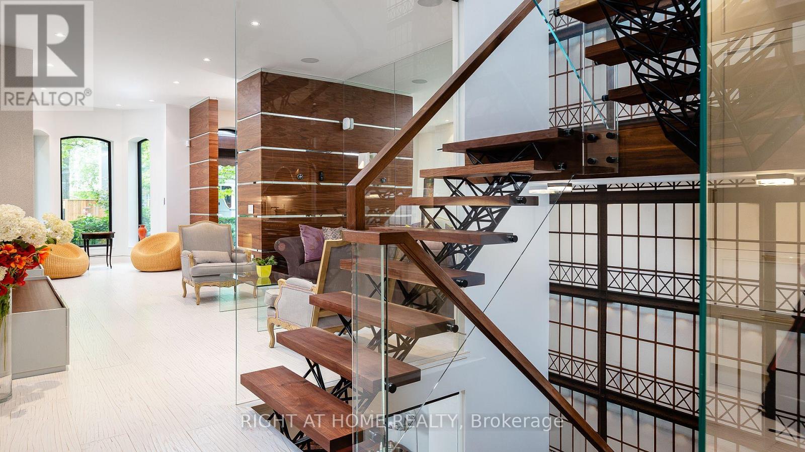 53 Hazelton Avenue, Toronto, Ontario  M5R 2E3 - Photo 12 - C12383770