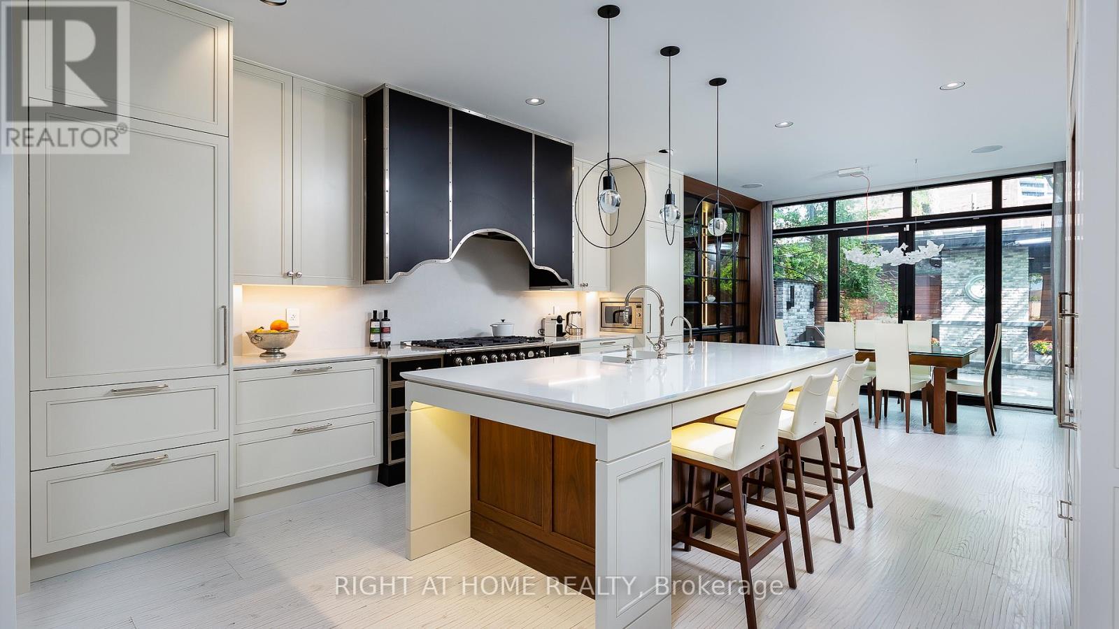 53 Hazelton Avenue, Toronto, Ontario  M5R 2E3 - Photo 14 - C12383770