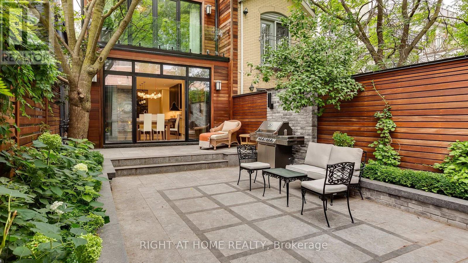 53 Hazelton Avenue, Toronto, Ontario  M5R 2E3 - Photo 23 - C12383770