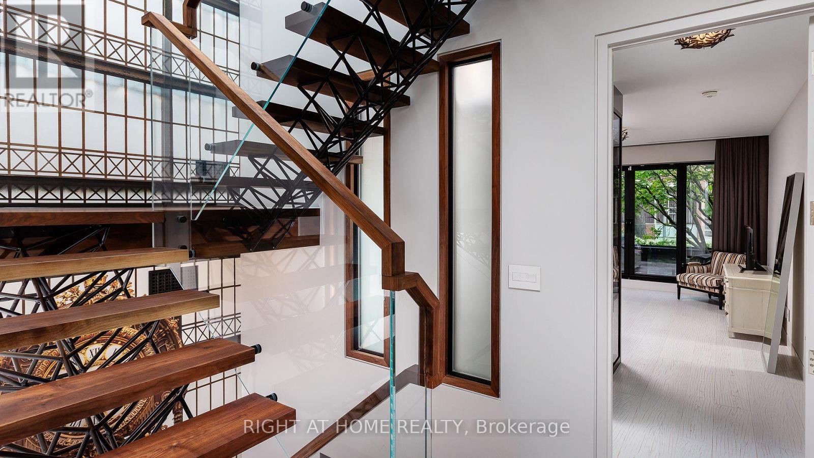 53 Hazelton Avenue, Toronto, Ontario  M5R 2E3 - Photo 30 - C12383770