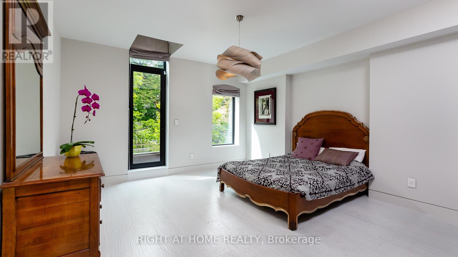 53 Hazelton Avenue, Toronto, Ontario  M5R 2E3 - Photo 31 - C12383770