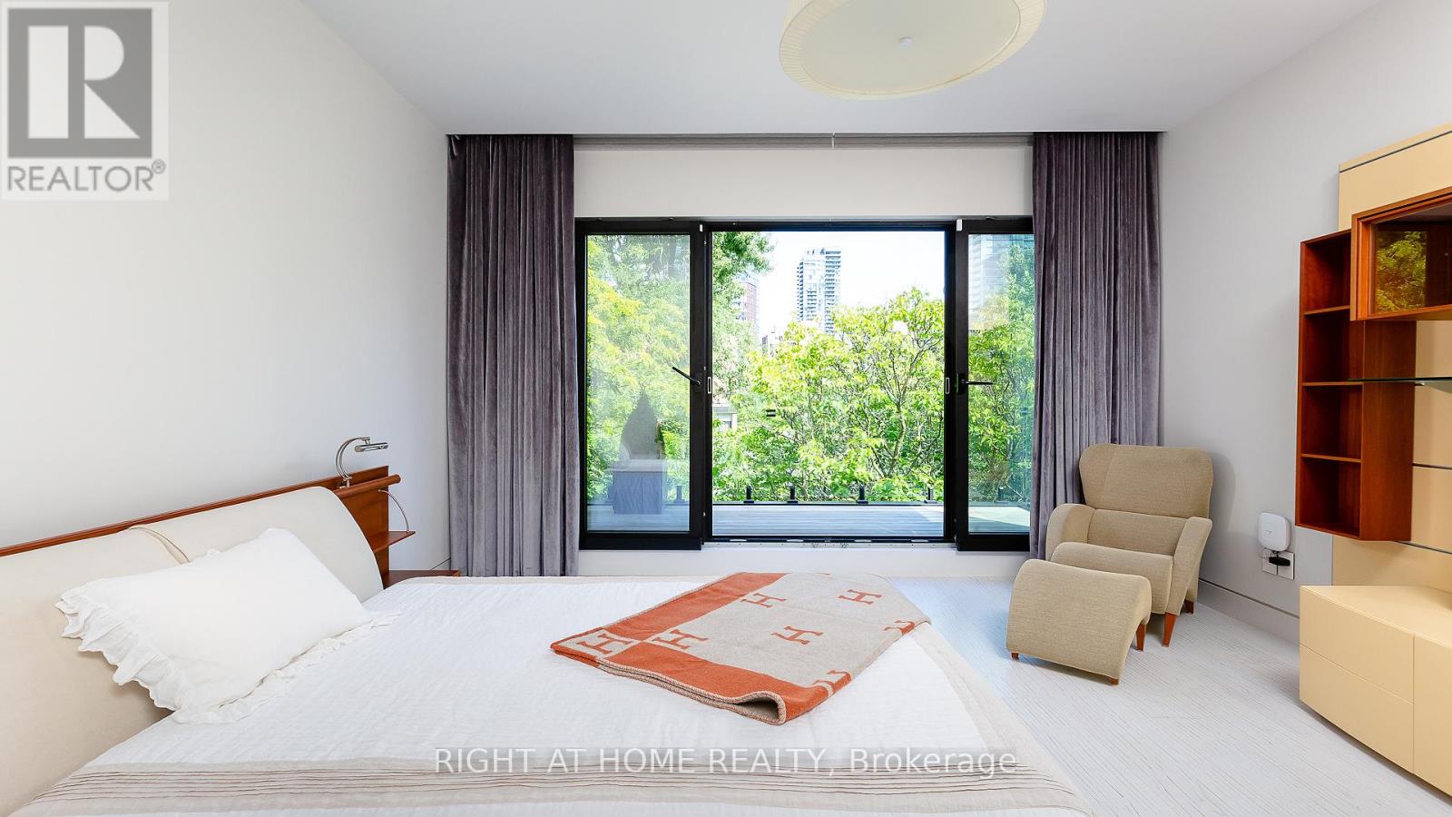 53 Hazelton Avenue, Toronto, Ontario  M5R 2E3 - Photo 40 - C12383770