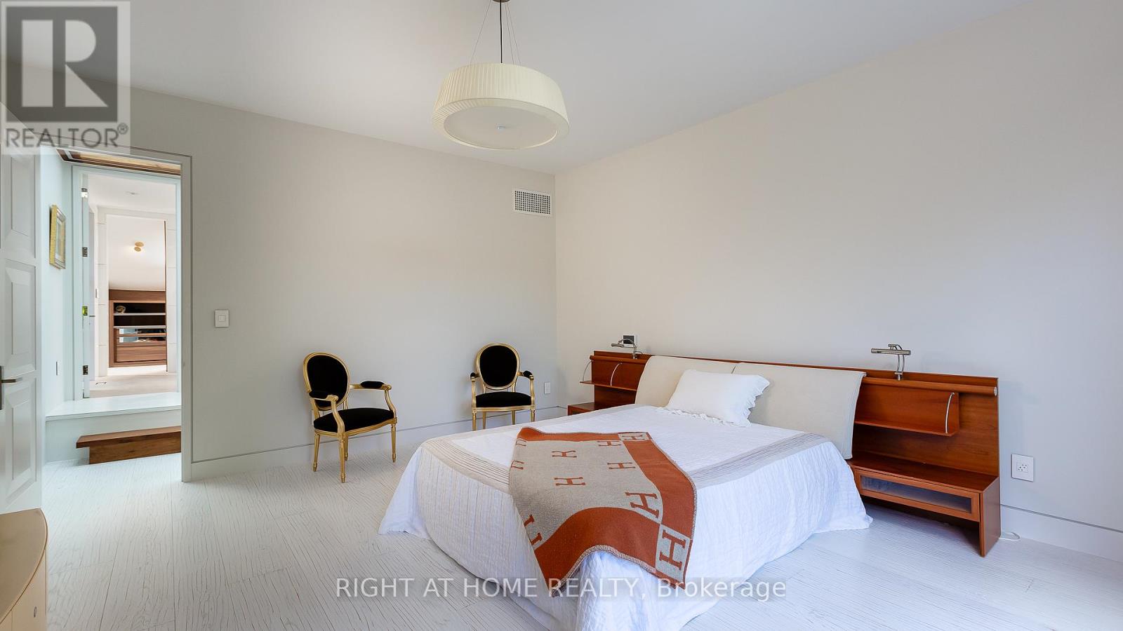 53 Hazelton Avenue, Toronto, Ontario  M5R 2E3 - Photo 42 - C12383770