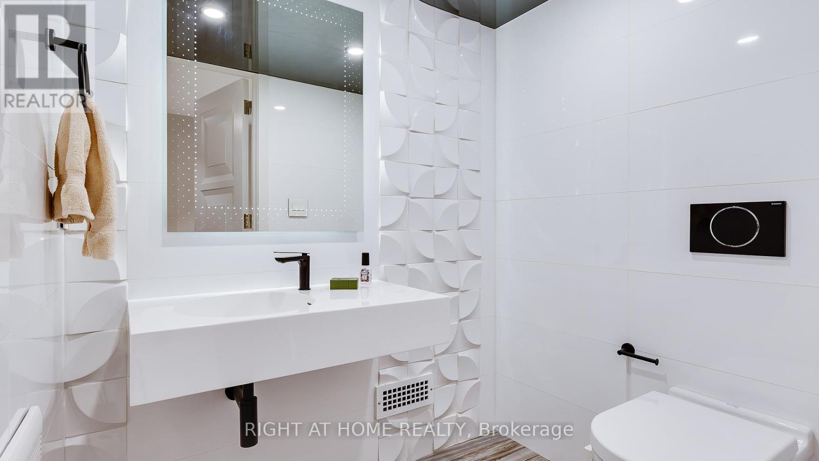53 Hazelton Avenue, Toronto, Ontario  M5R 2E3 - Photo 49 - C12383770