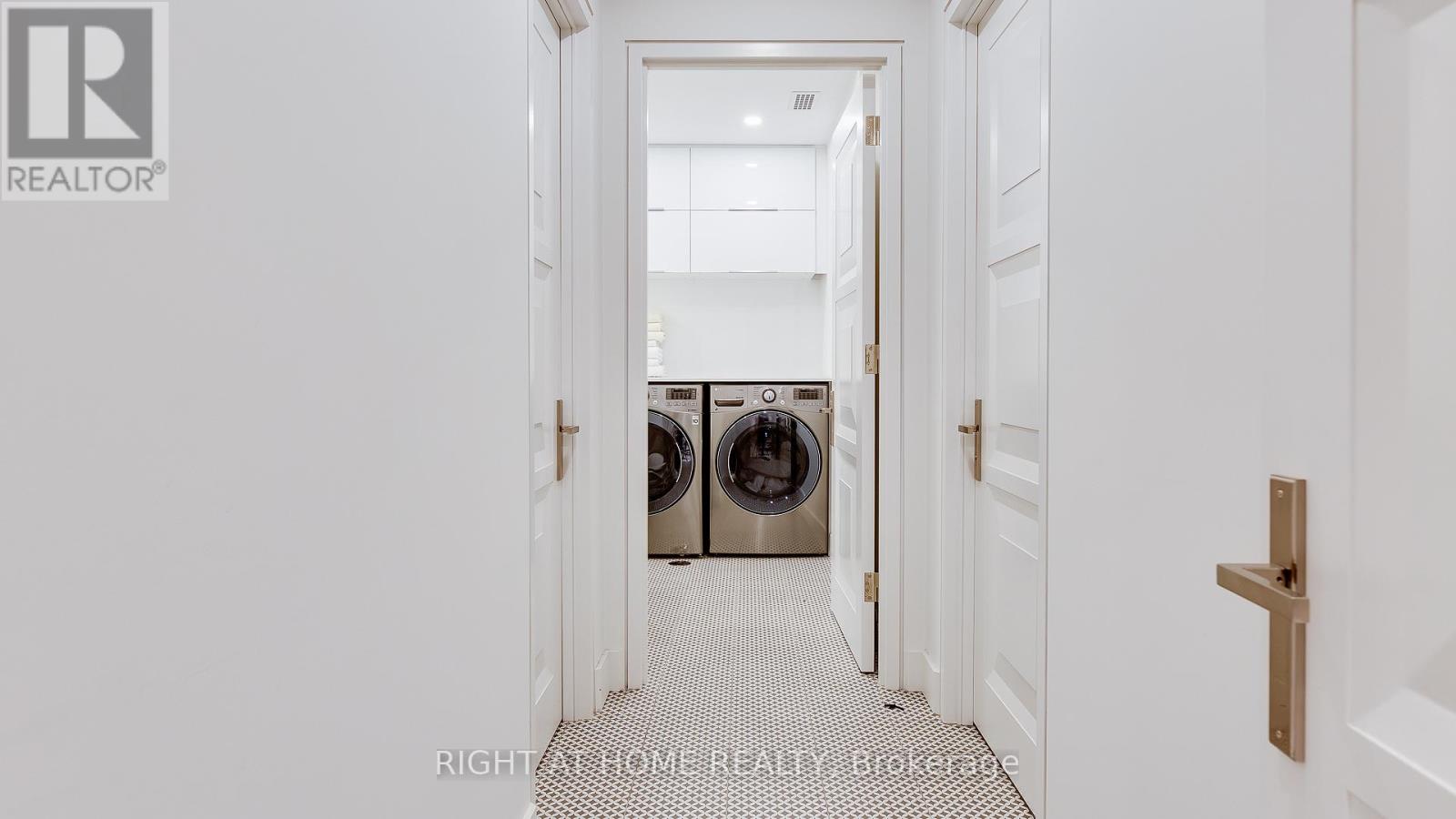 53 Hazelton Avenue, Toronto, Ontario  M5R 2E3 - Photo 50 - C12383770