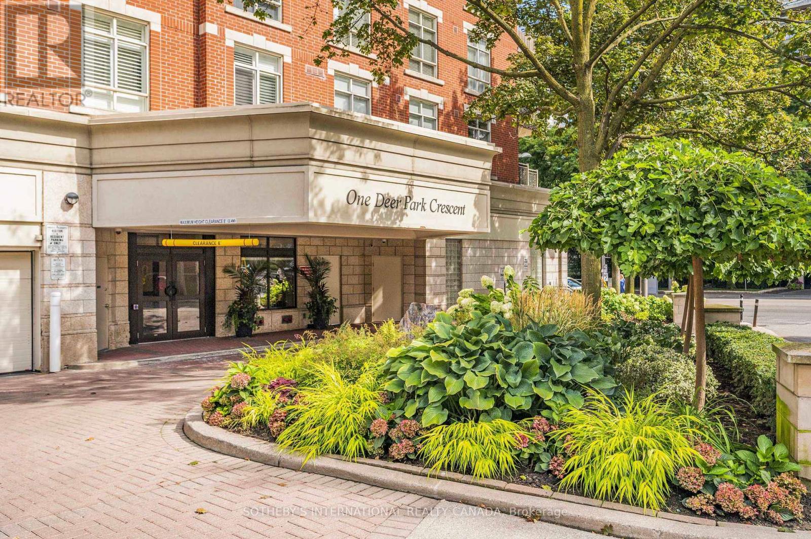 605 - 1 Deer Park Crescent, Toronto (Yonge-St. Clair), Ontario  M4V 3C4 - Photo 1 - C12383809