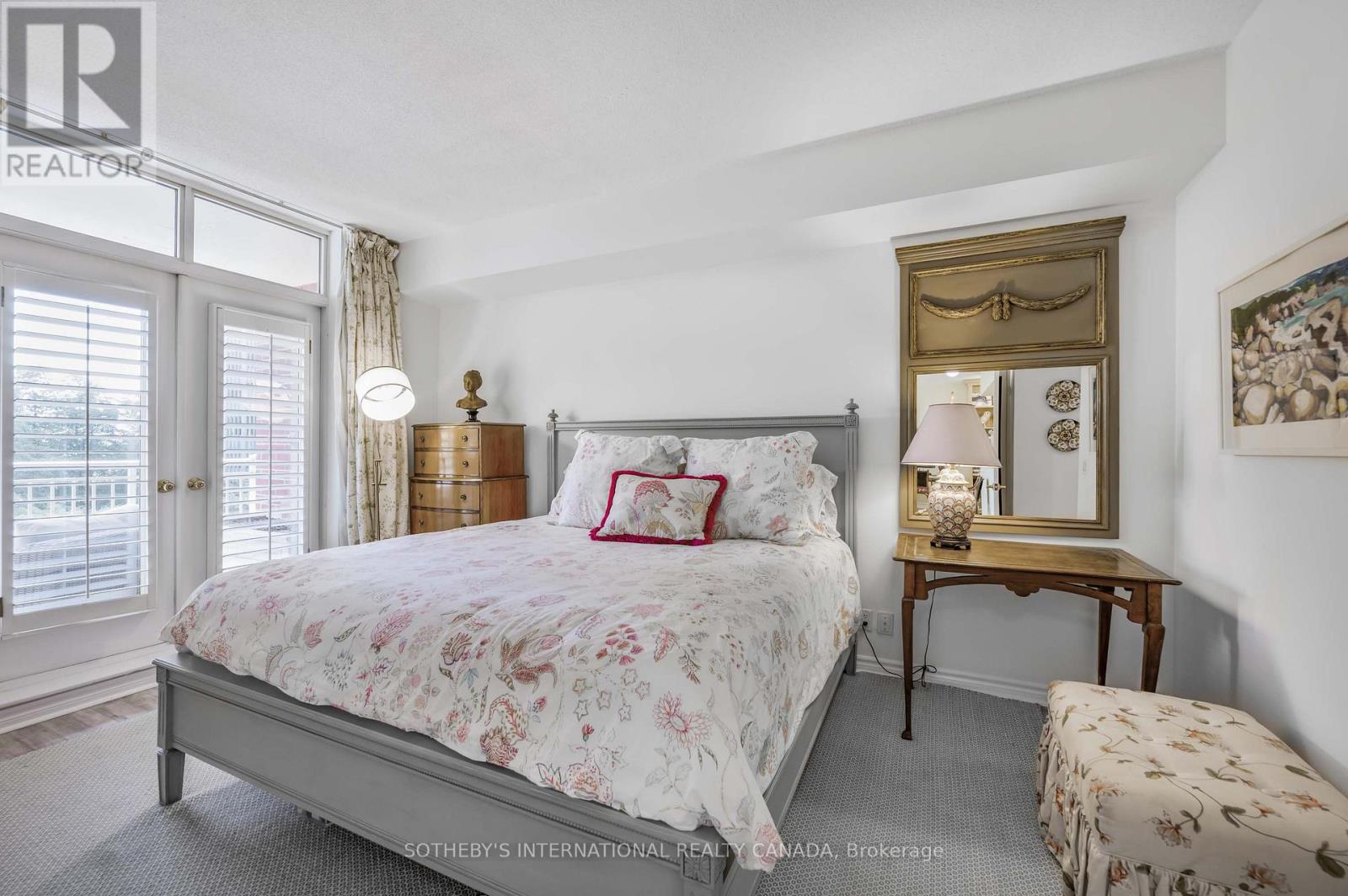 605 - 1 Deer Park Crescent, Toronto (Yonge-St. Clair), Ontario  M4V 3C4 - Photo 16 - C12383809