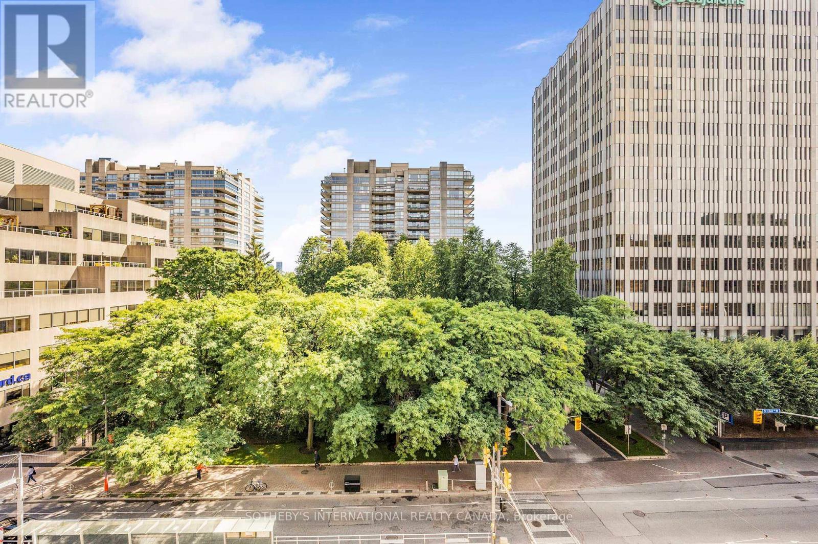 605 - 1 Deer Park Crescent, Toronto (Yonge-St. Clair), Ontario  M4V 3C4 - Photo 25 - C12383809