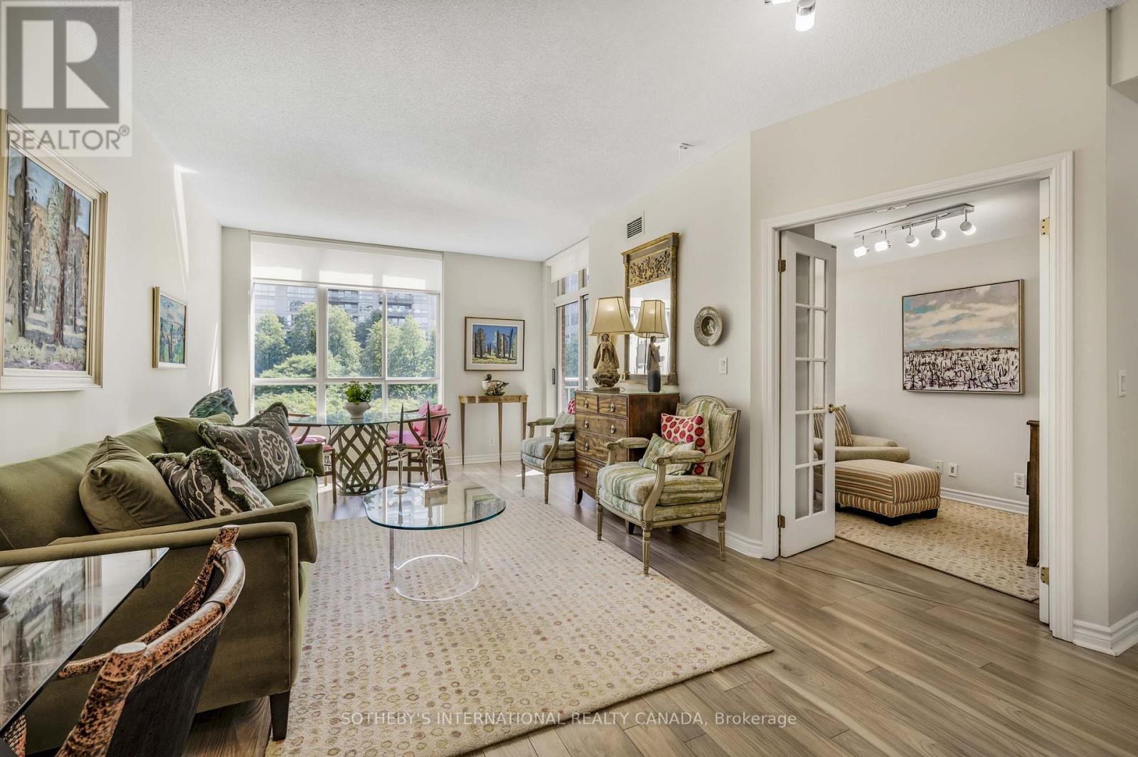 605 - 1 Deer Park Crescent, Toronto (Yonge-St. Clair), Ontario  M4V 3C4 - Photo 3 - C12383809