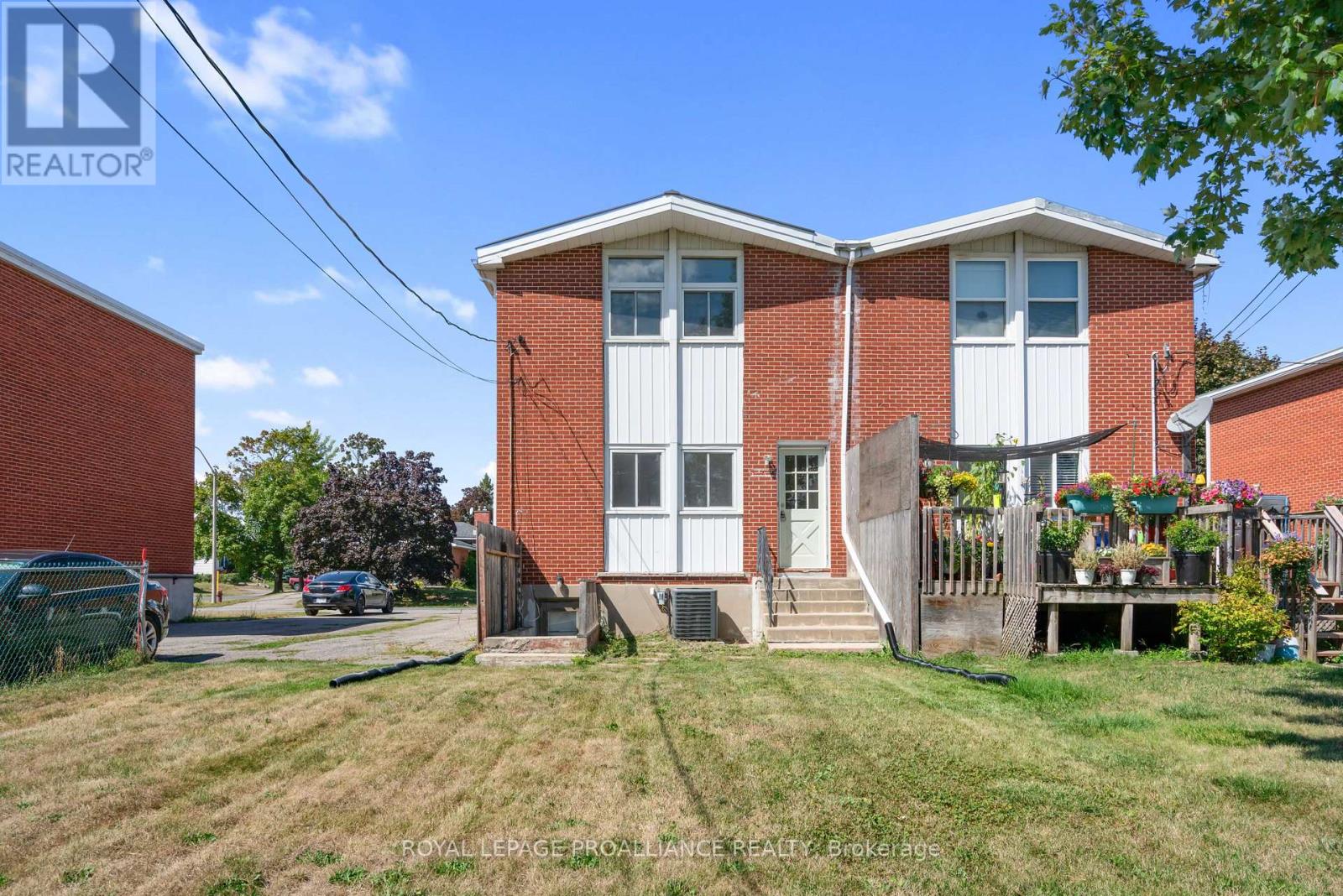 133 Victor Road, Prescott, Ontario  K0E 1T0 - Photo 2 - X12383814