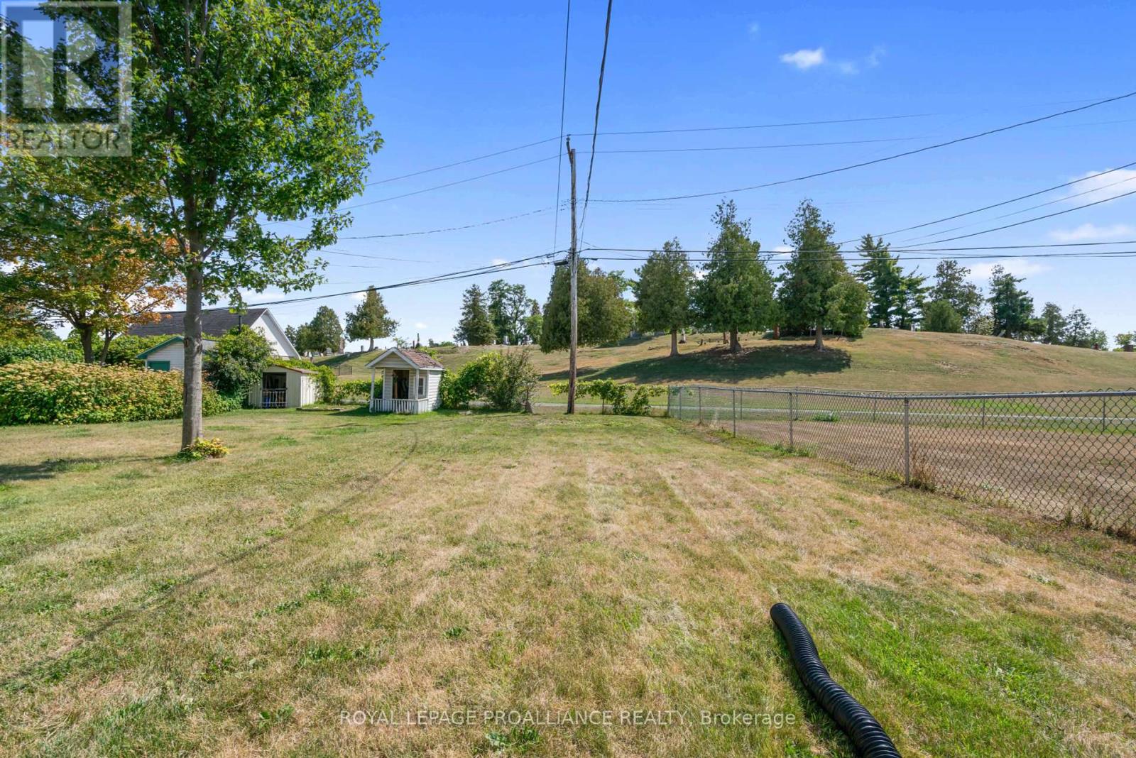 133 Victor Road, Prescott, Ontario  K0E 1T0 - Photo 29 - X12383814