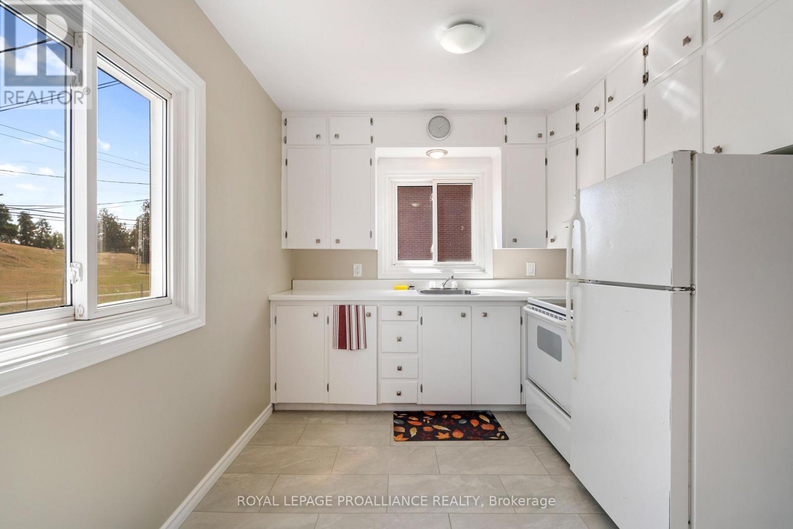 133 Victor Road, Prescott, Ontario  K0E 1T0 - Photo 8 - X12383814