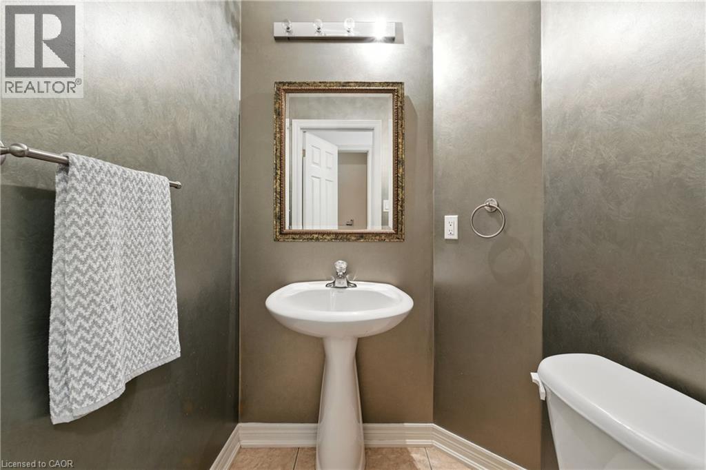 42 Chloe Street, St. Catharines, Ontario  L2P 0A5 - Photo 12 - 40765382