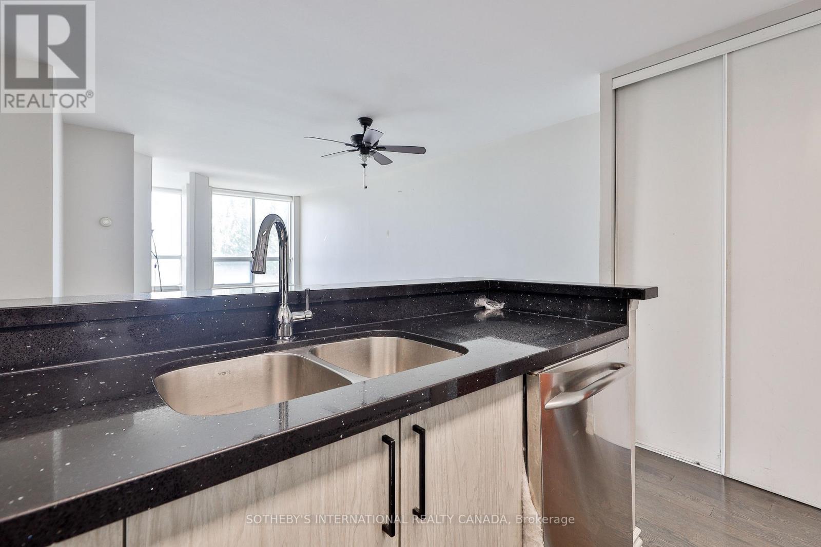 501 - 1625 Pickering Parkway, Pickering, Ontario  L1V 6Z6 - Photo 6 - E12383654