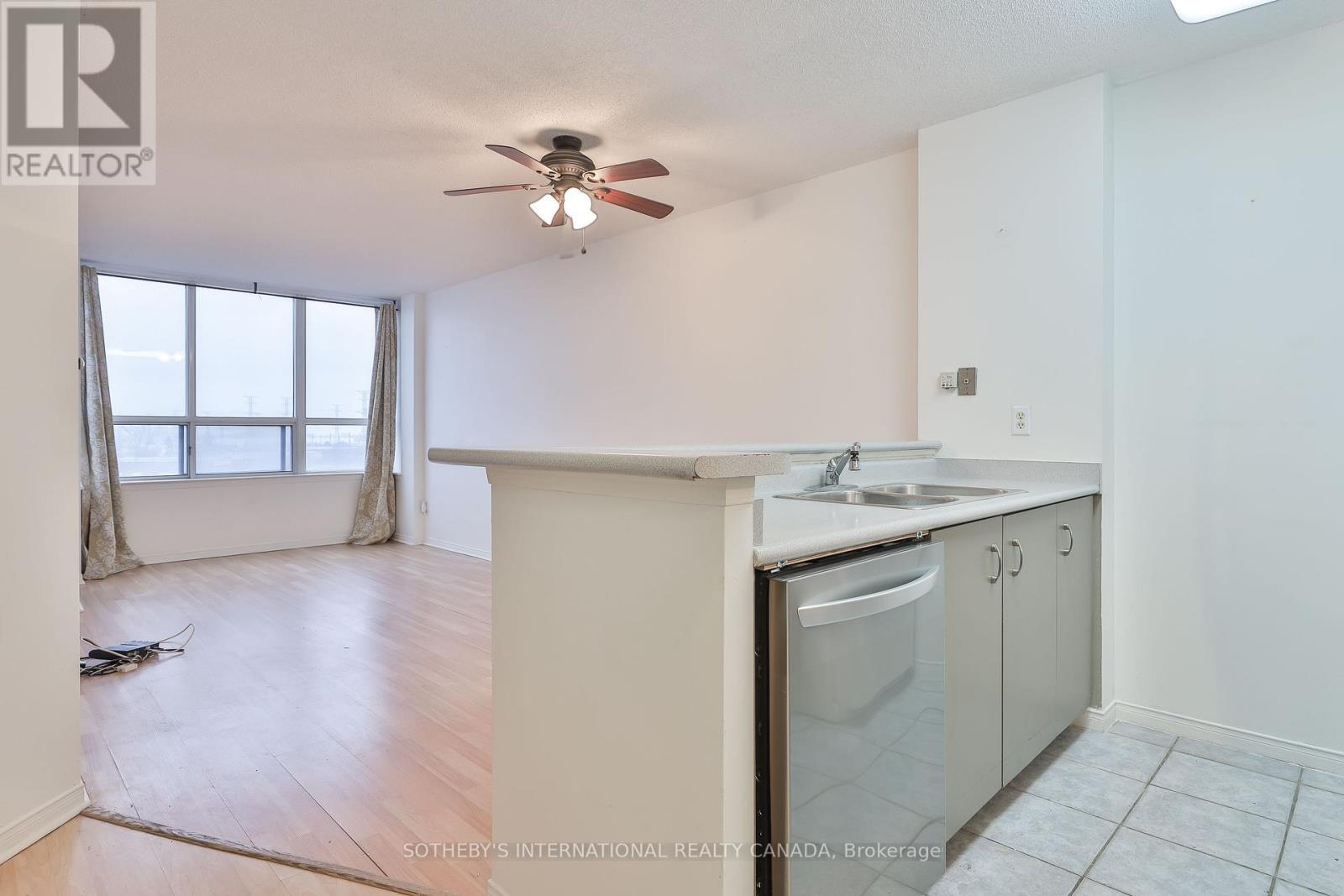 709 - 1625 Pickering Parkway, Pickering, Ontario  L1V 6Z6 - Photo 4 - E12383723