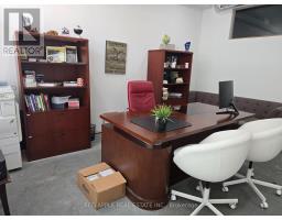 5 HOLLAND STREET W, Bradford West Gwillimbury, Ontario