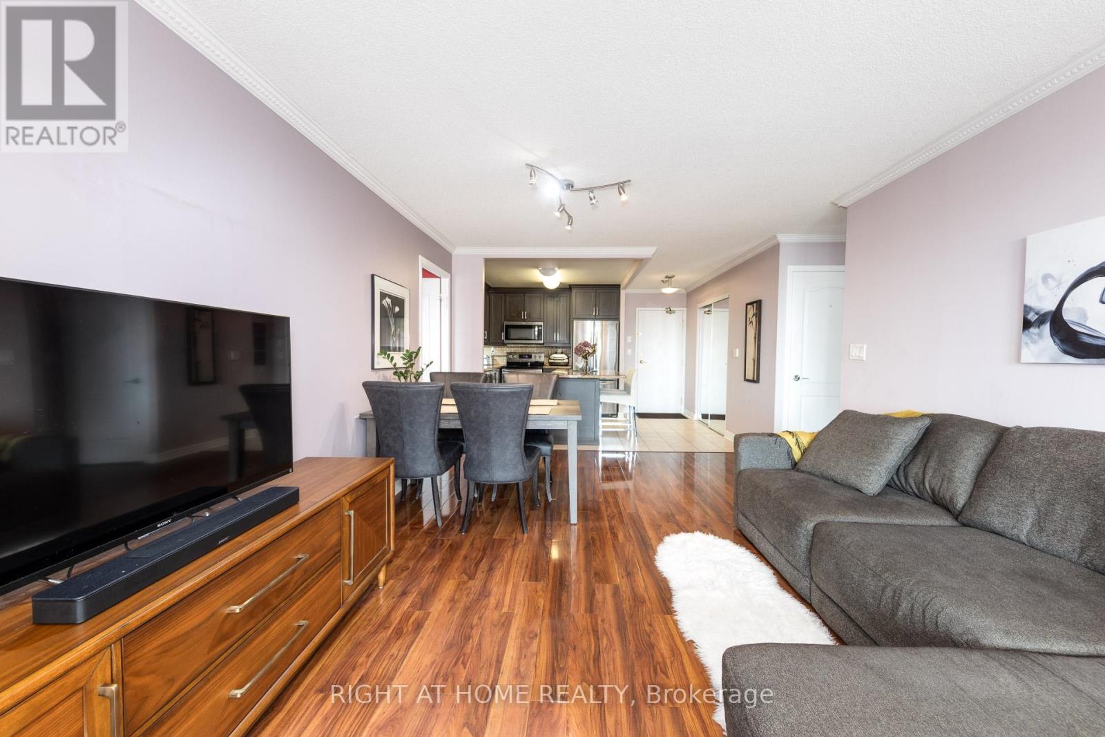 510 - 745 New Westminster Drive, Vaughan (Brownridge), Ontario  L4J 8J9 - Photo 11 - N12383657