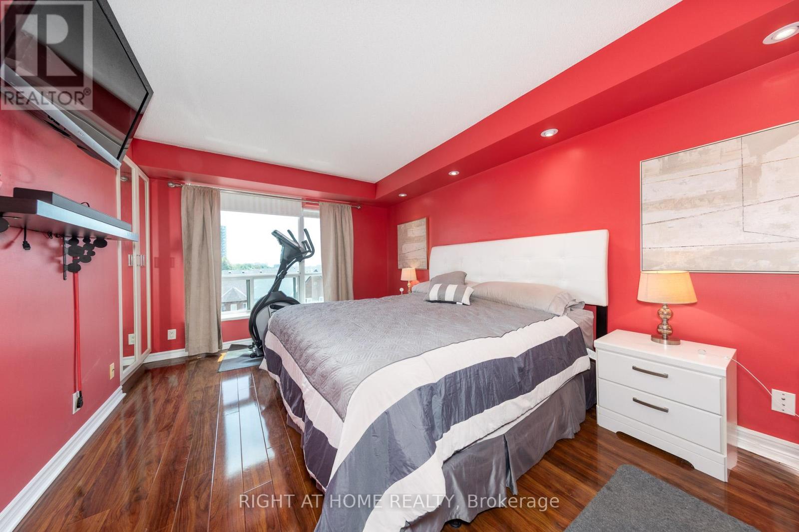 510 - 745 New Westminster Drive, Vaughan (Brownridge), Ontario  L4J 8J9 - Photo 12 - N12383657