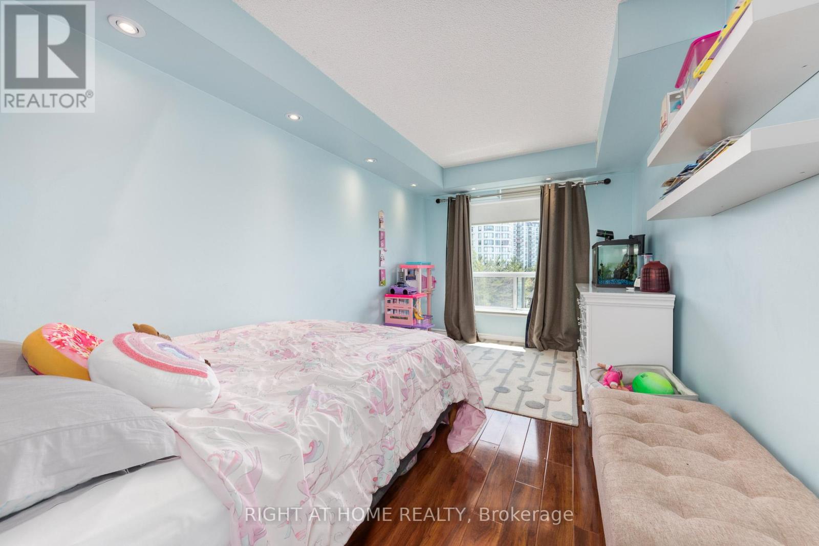 510 - 745 New Westminster Drive, Vaughan (Brownridge), Ontario  L4J 8J9 - Photo 15 - N12383657