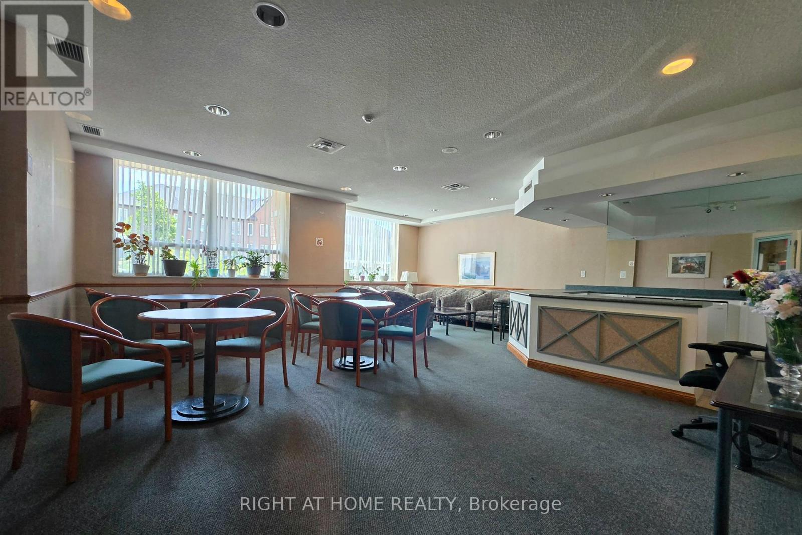 510 - 745 New Westminster Drive, Vaughan (Brownridge), Ontario  L4J 8J9 - Photo 26 - N12383657