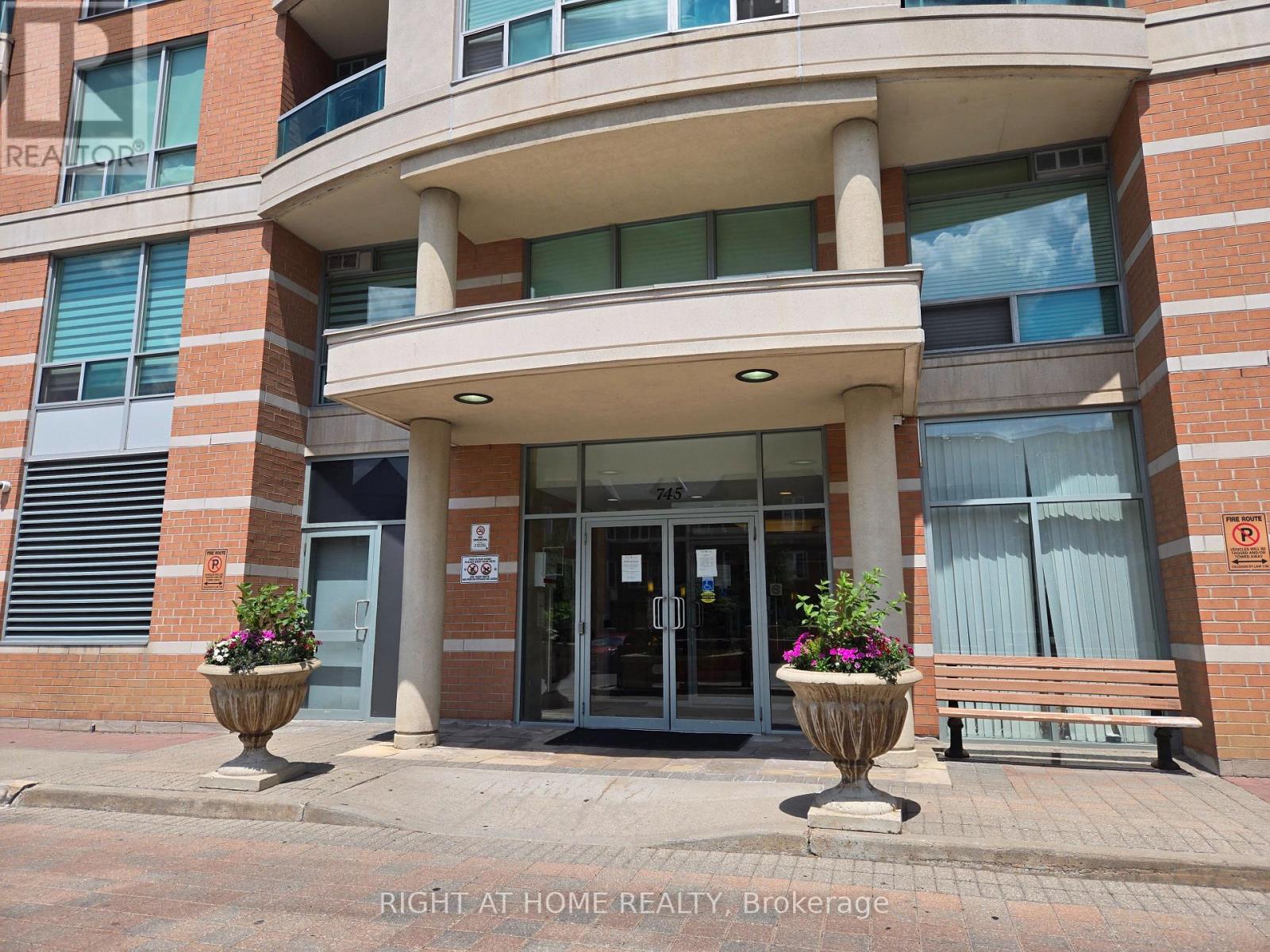 510 - 745 New Westminster Drive, Vaughan (Brownridge), Ontario  L4J 8J9 - Photo 29 - N12383657