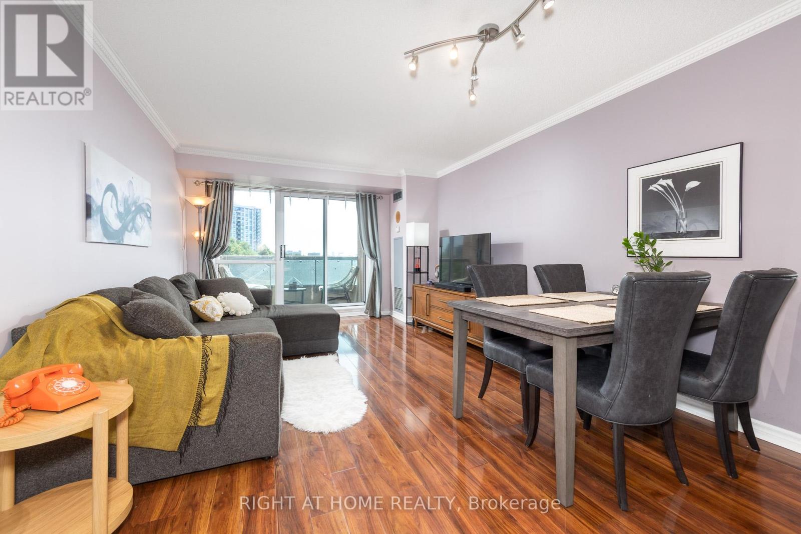510 - 745 New Westminster Drive, Vaughan (Brownridge), Ontario  L4J 8J9 - Photo 9 - N12383657
