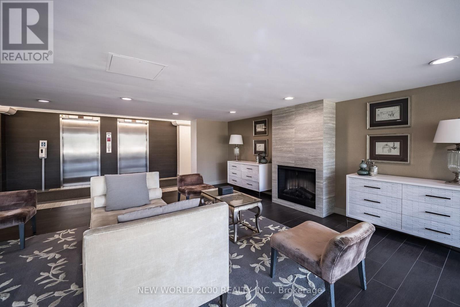 410 - 7811 Yonge Street, Markham, Ontario  L3T 4S3 - Photo 6 - N12383673