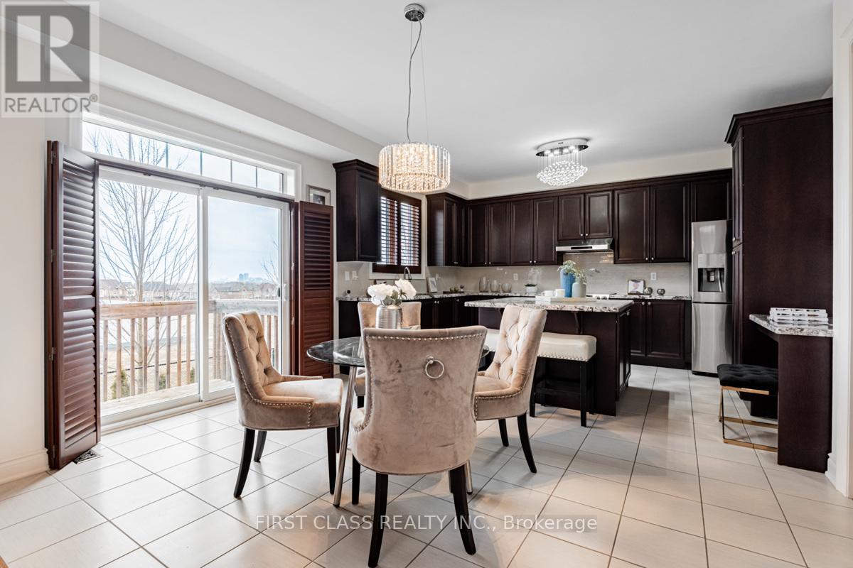 15 Hua Du Avenue, Markham, Ontario  L6C 0T2 - Photo 14 - N12383702