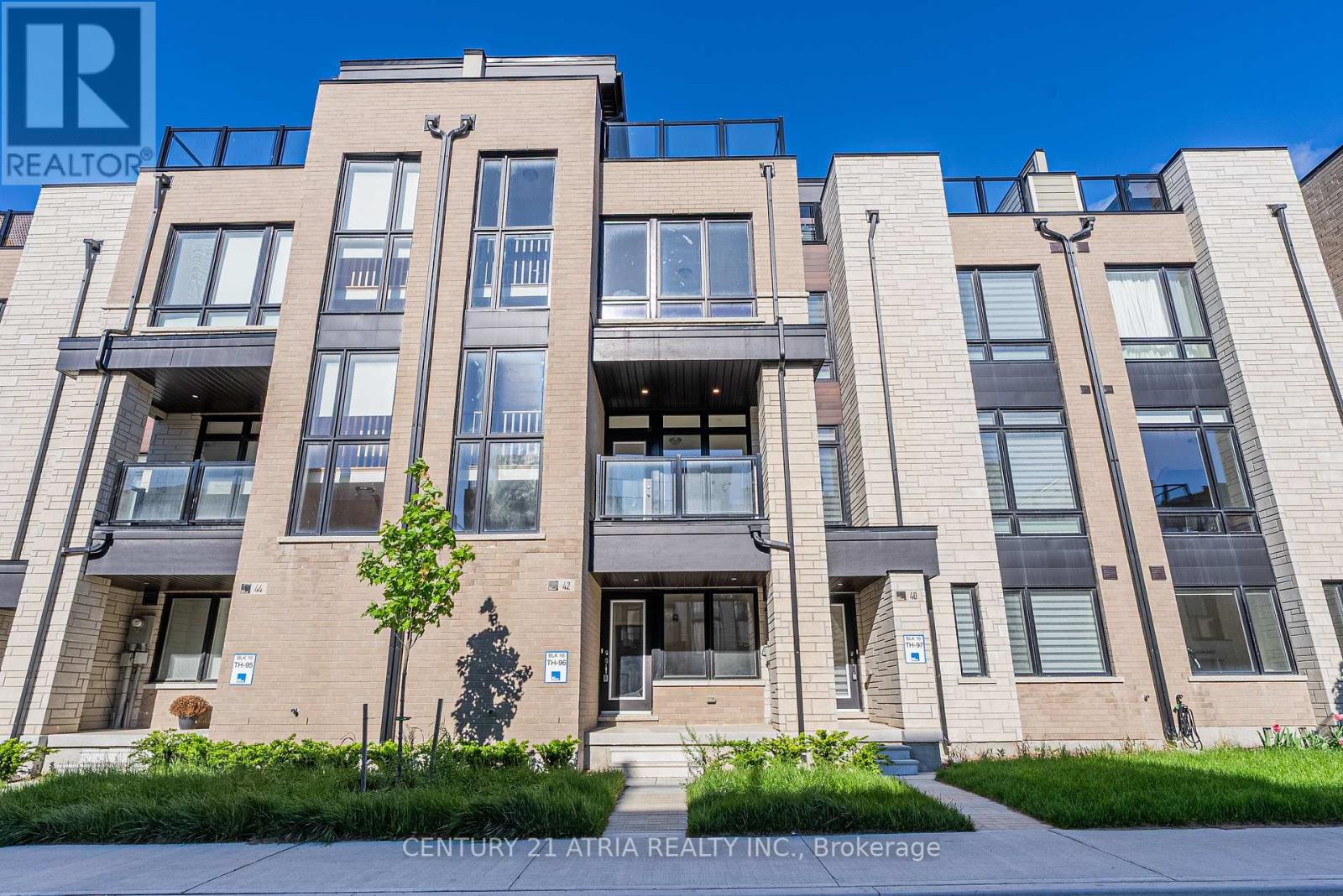 42 INGERSOLL LANE, Richmond Hill, Ontario