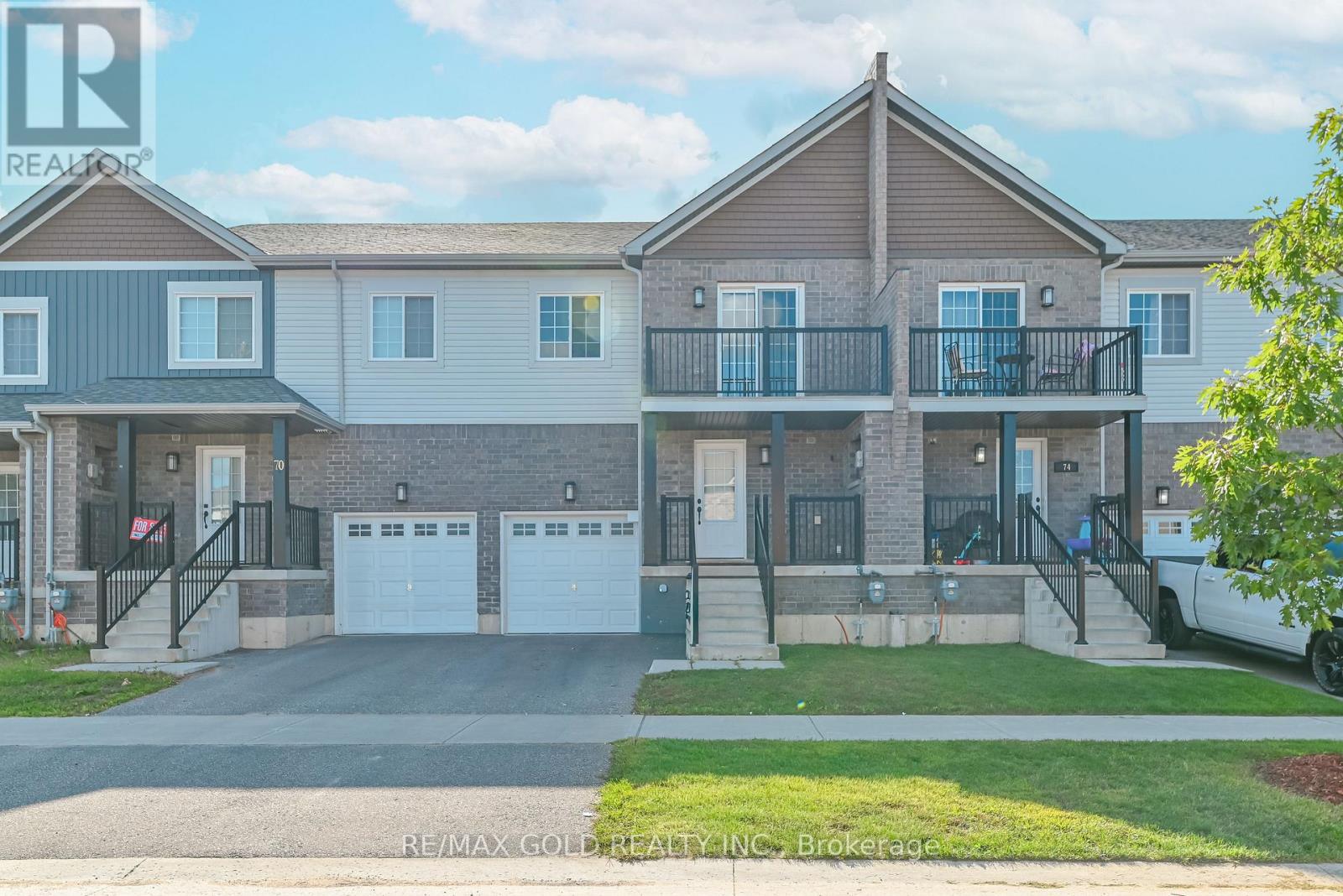 72 BROWN BEAR STREET, Barrie, Ontario