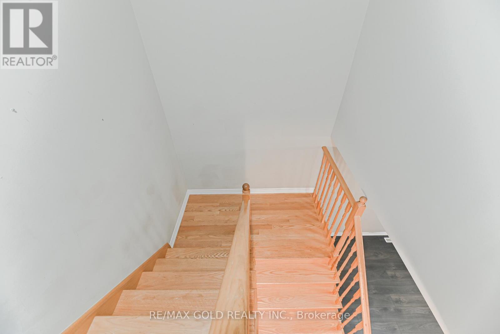 72 Brown Bear Street, Barrie, Ontario  L9J 0H8 - Photo 20 - S12383744