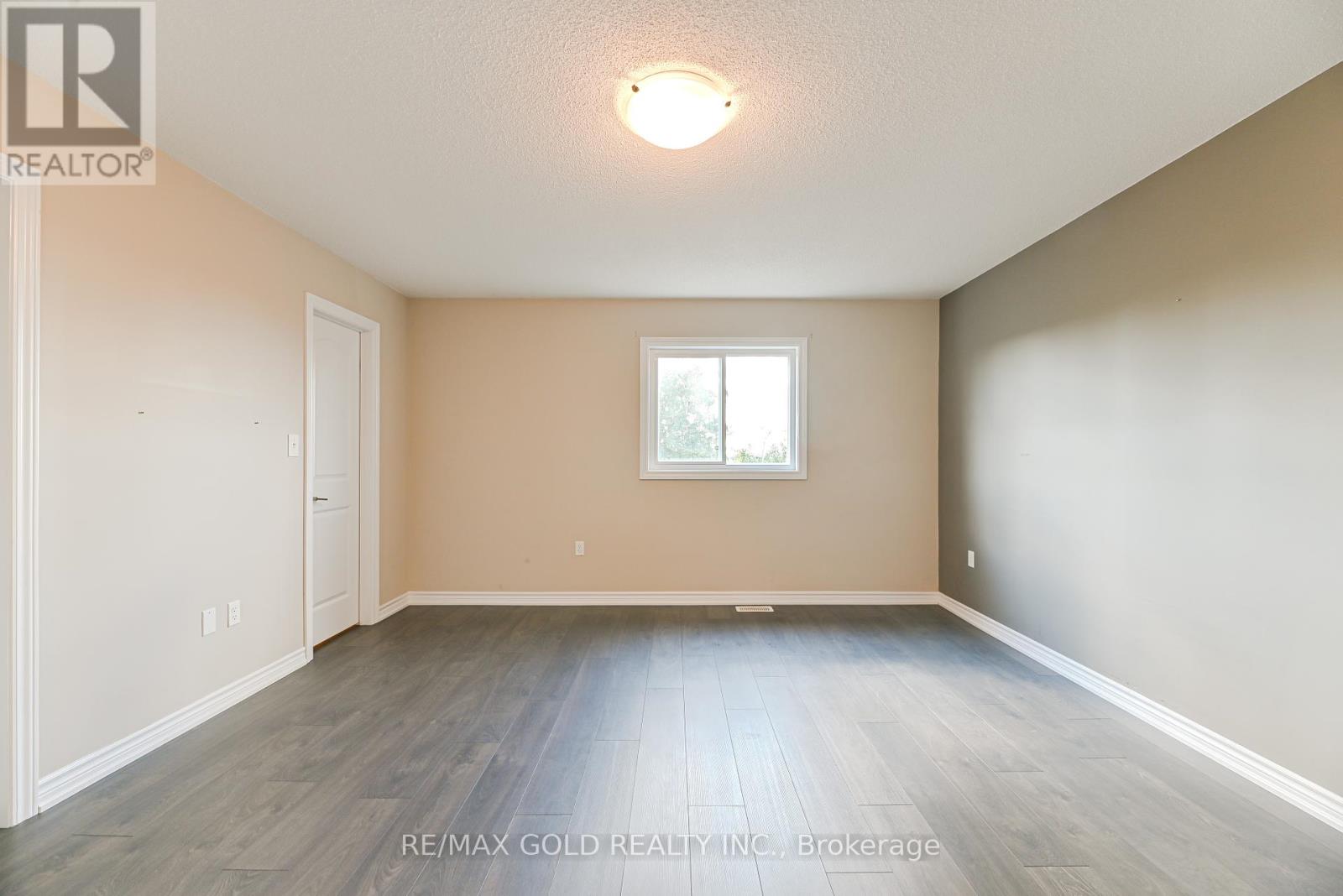 72 Brown Bear Street, Barrie, Ontario  L9J 0H8 - Photo 24 - S12383744