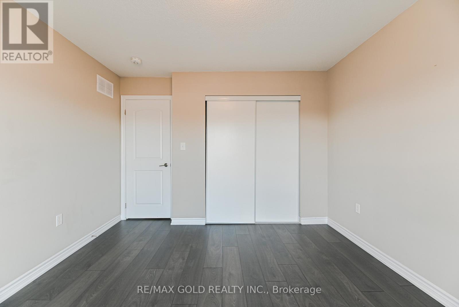 72 Brown Bear Street, Barrie, Ontario  L9J 0H8 - Photo 28 - S12383744