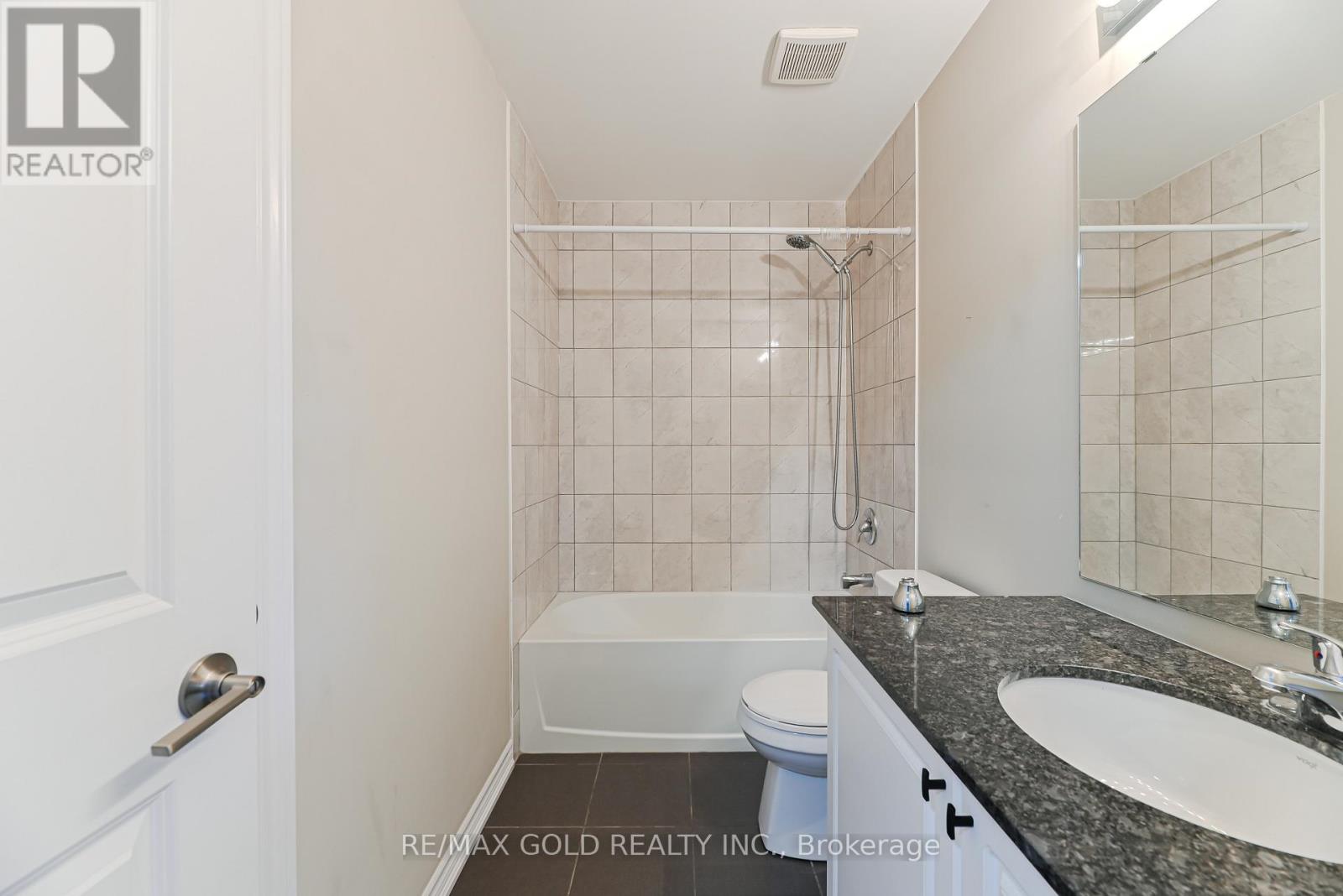 72 Brown Bear Street, Barrie, Ontario  L9J 0H8 - Photo 32 - S12383744