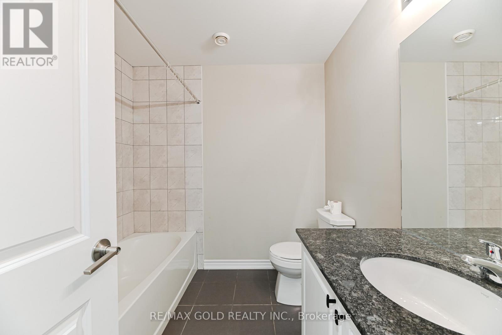 72 Brown Bear Street, Barrie, Ontario  L9J 0H8 - Photo 43 - S12383744
