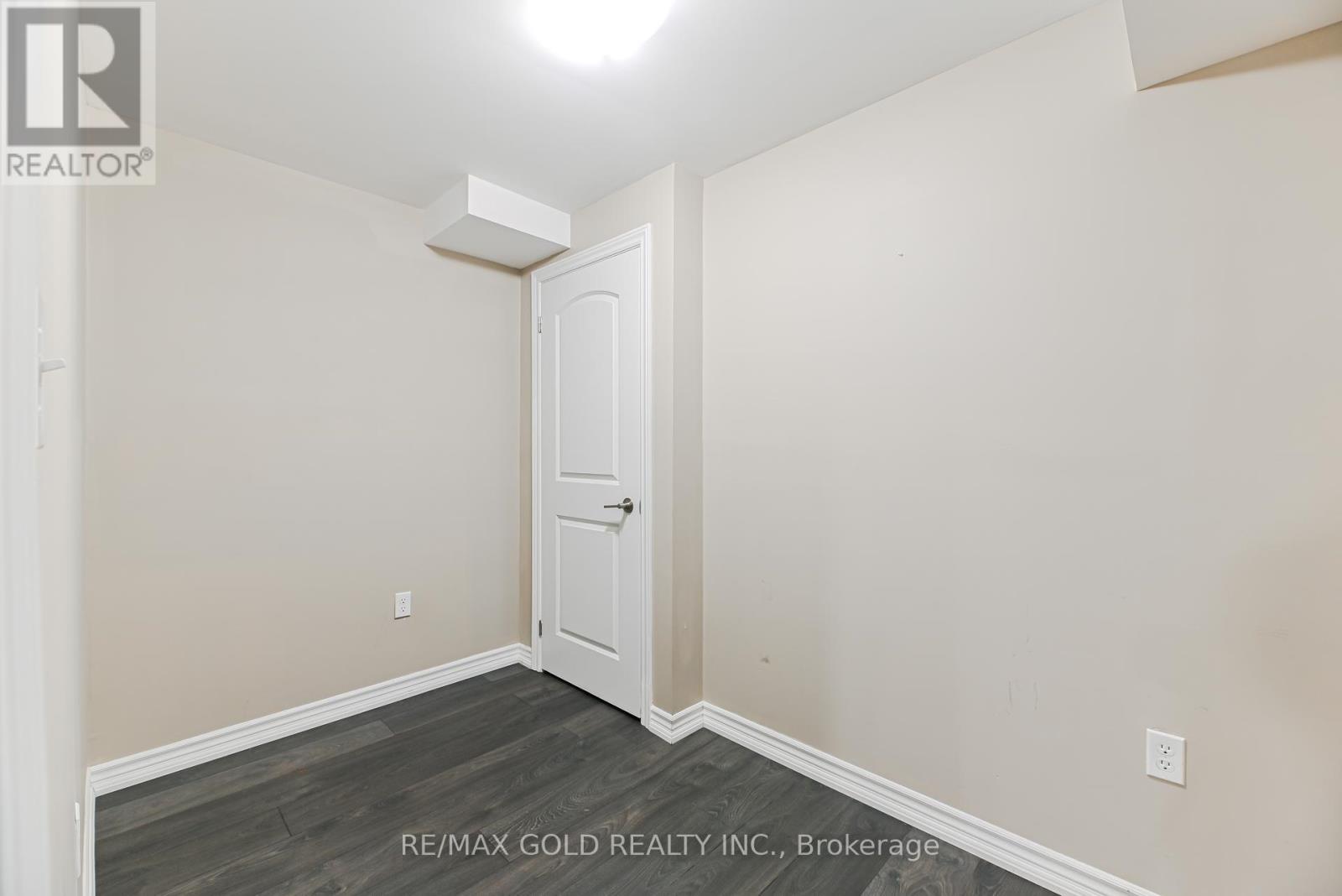 72 Brown Bear Street, Barrie, Ontario  L9J 0H8 - Photo 45 - S12383744