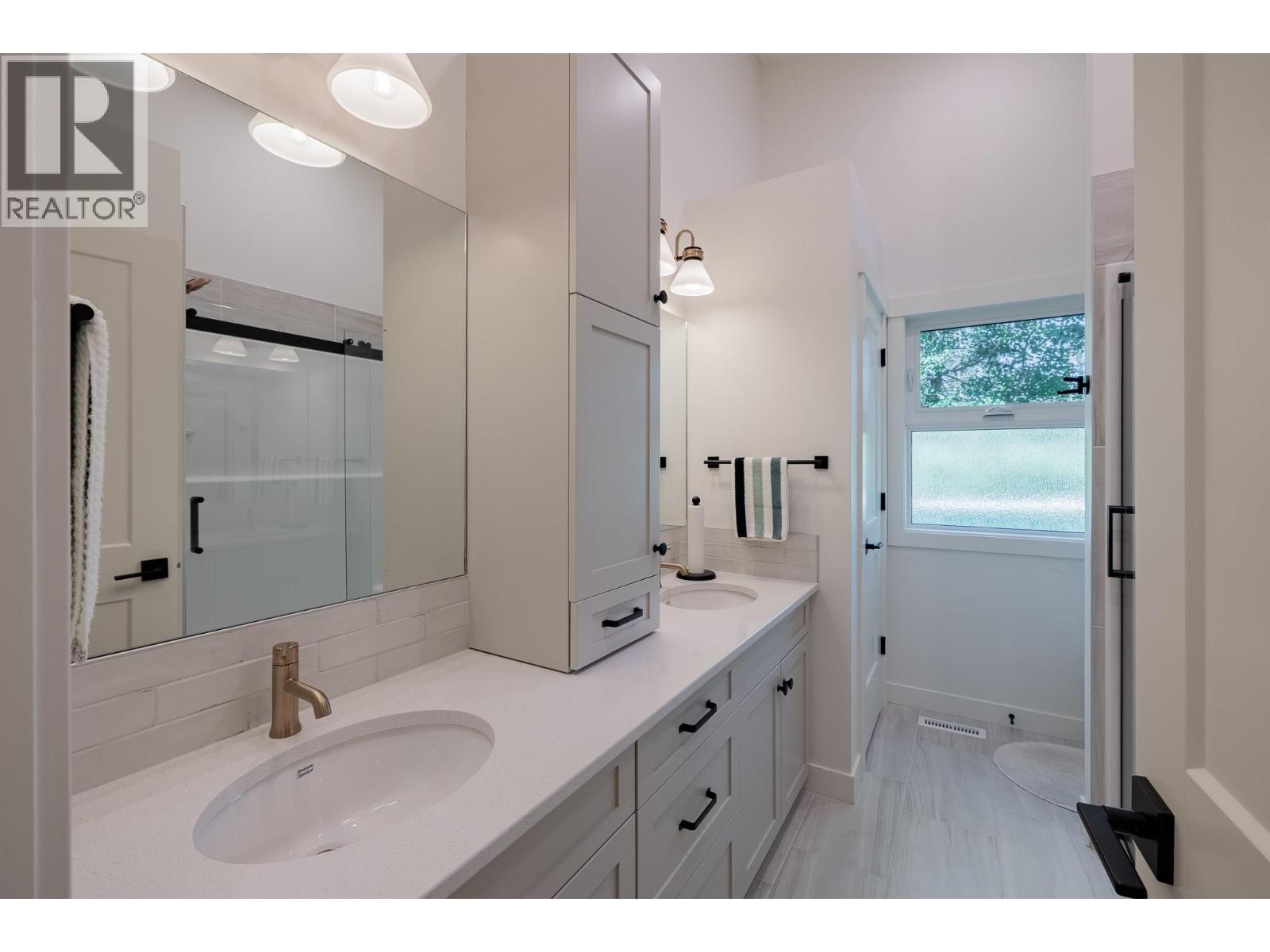 4725 Copper Crescent, Windermere, British Columbia  V0B 2L2 - Photo 34 - 10358161