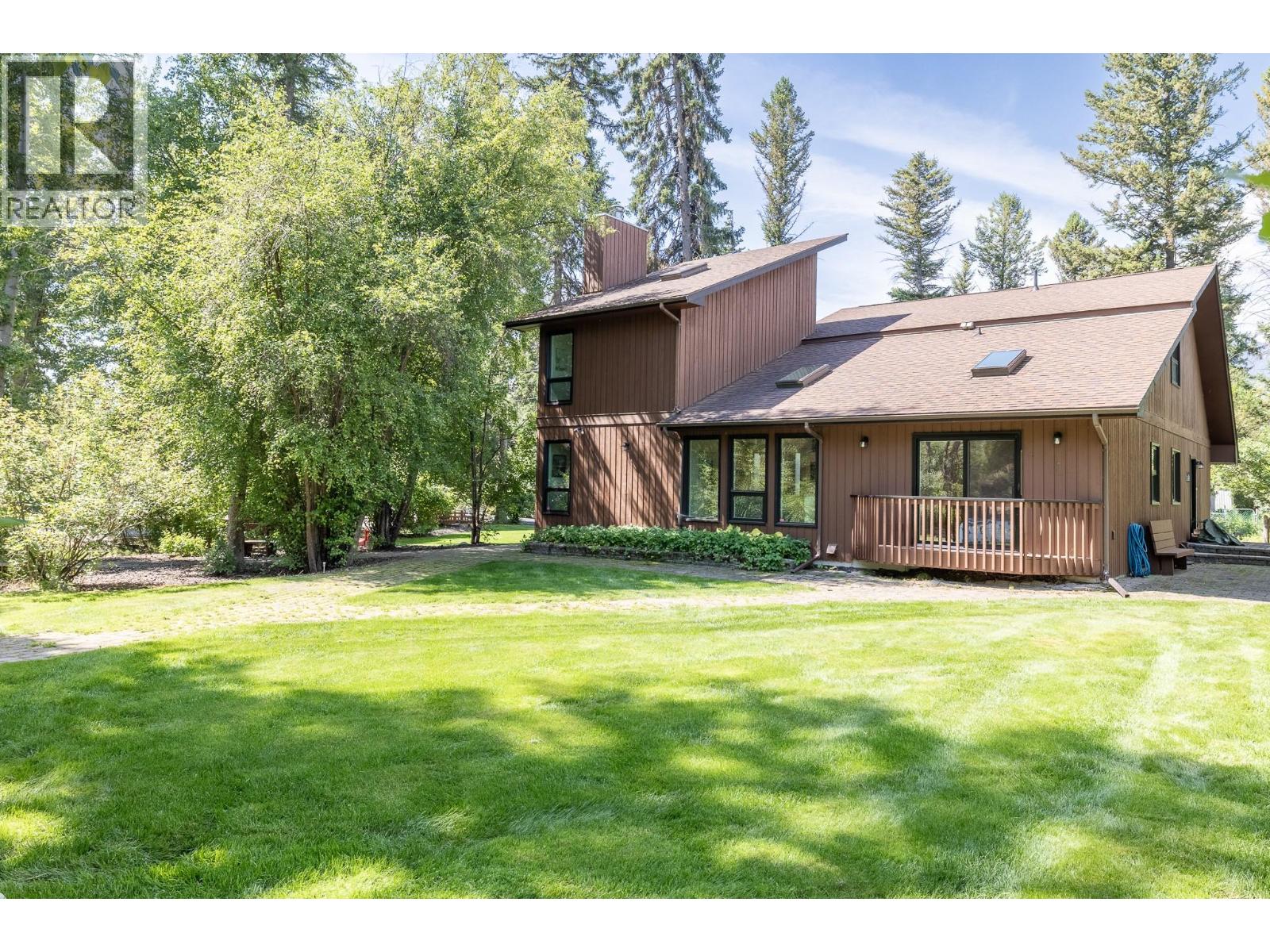 4725 Copper Crescent, Windermere, British Columbia  V0B 2L2 - Photo 11 - 10358161