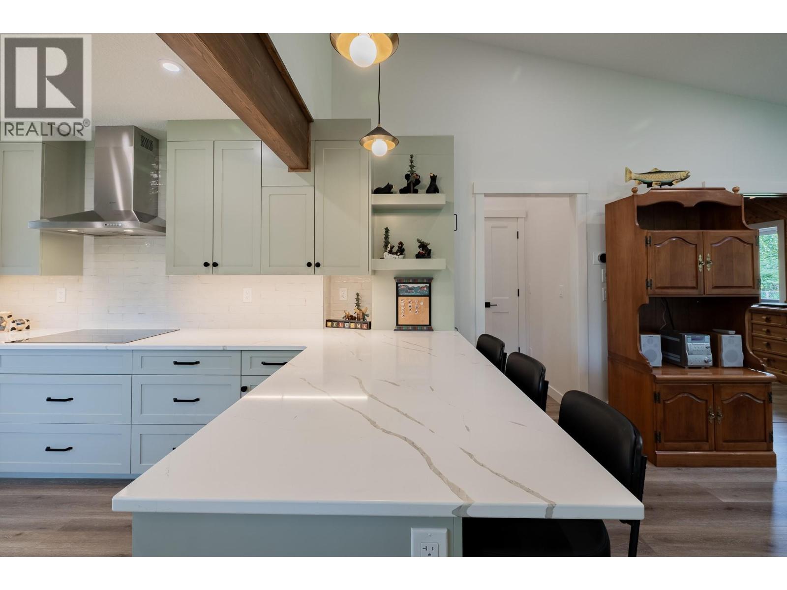 4725 Copper Crescent, Windermere, British Columbia  V0B 2L2 - Photo 6 - 10358161