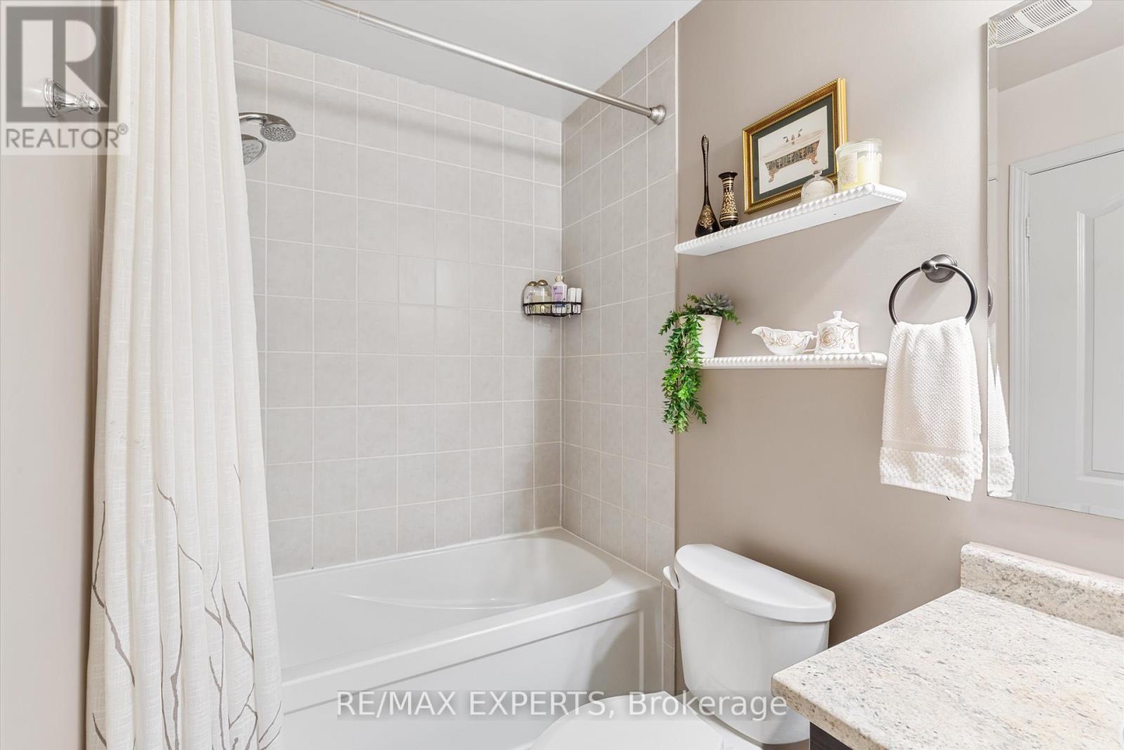 84 Vanhorne Close, Brampton (Brampton West), Ontario  L7A 0X9 - Photo 18 - W12383647